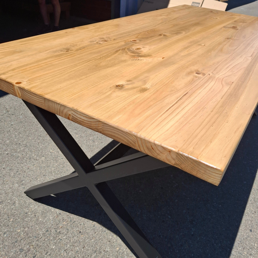 Mesa de Comedor Industrial Cross - Madera Natural Fierro 160x90
